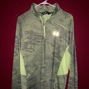 Under Armor Quarter Zip Up